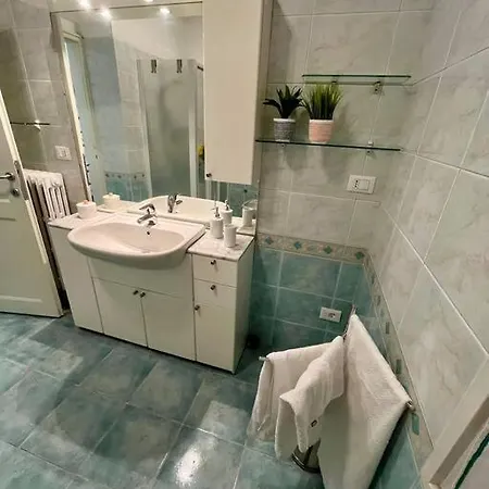 A Casa Di Giulia Porta Sanfelice Апартаменты *